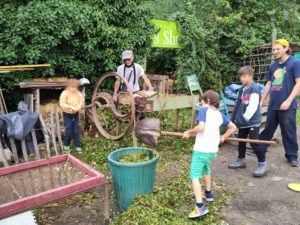 Chantier participatif Jardin des Sheds